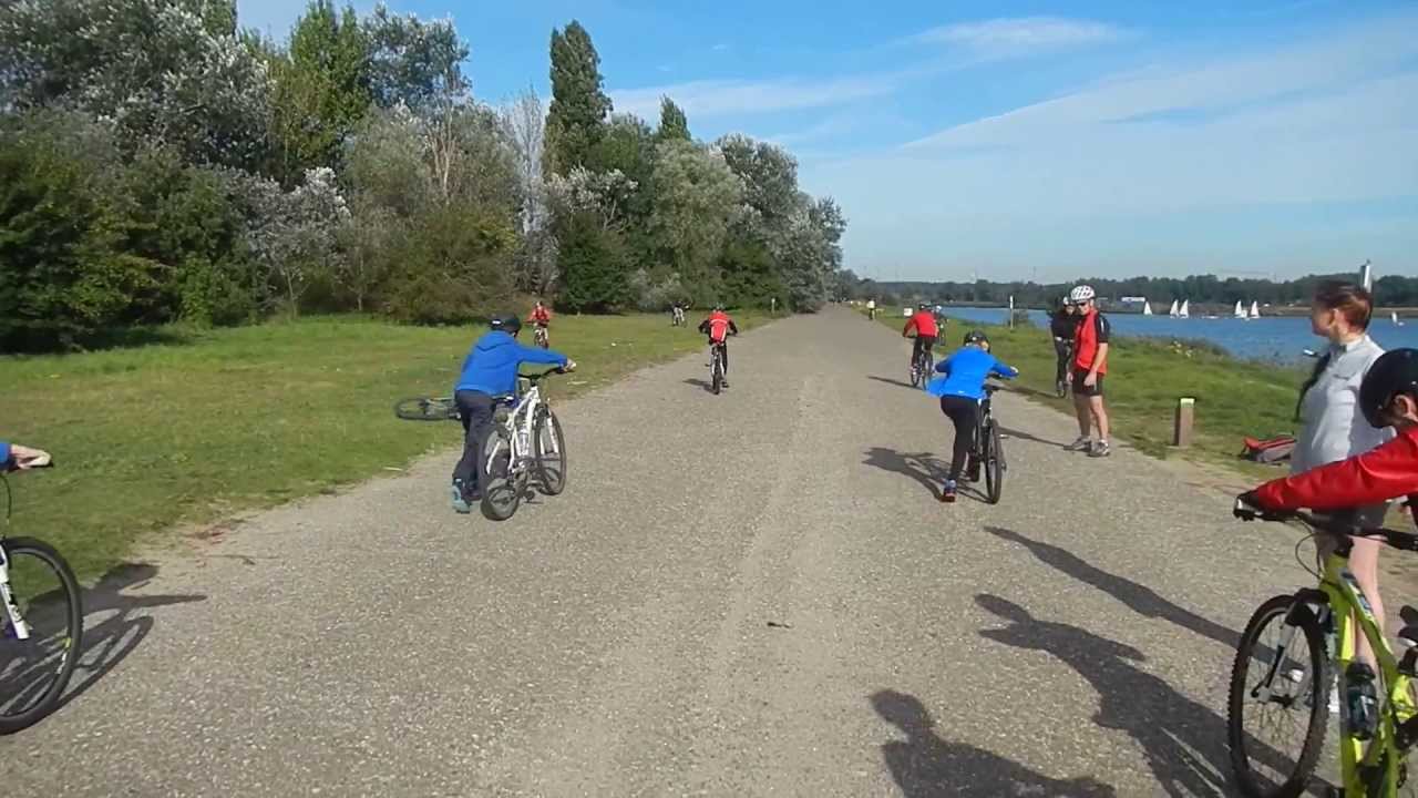 JESPOtrikids 2013 09 28 Op en afstappen fiets DSCN4826 YouTube