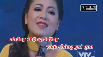 Ấm Tình Quê Bác - Anh Thơ [Karaoke]