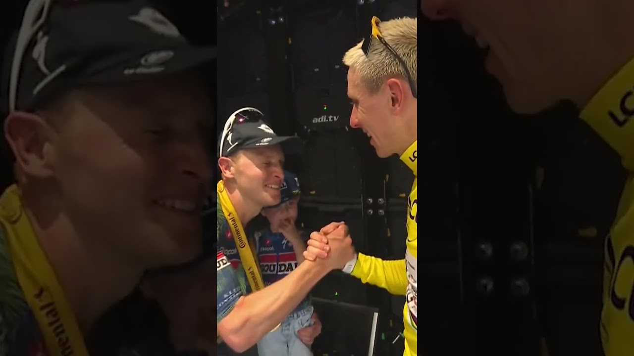 Tim & Jules Merlier warming everyone's hearts at the Tour 🇫🇷💛