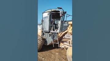 CAT 14M Grader in Action | Heavy Duty Blade Performance