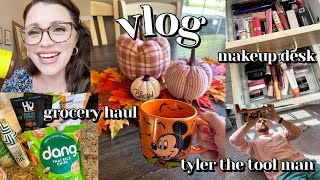 a very fall vlog // target run, coffee, organizing new makeup desk, grocery haul, tyler being sweet