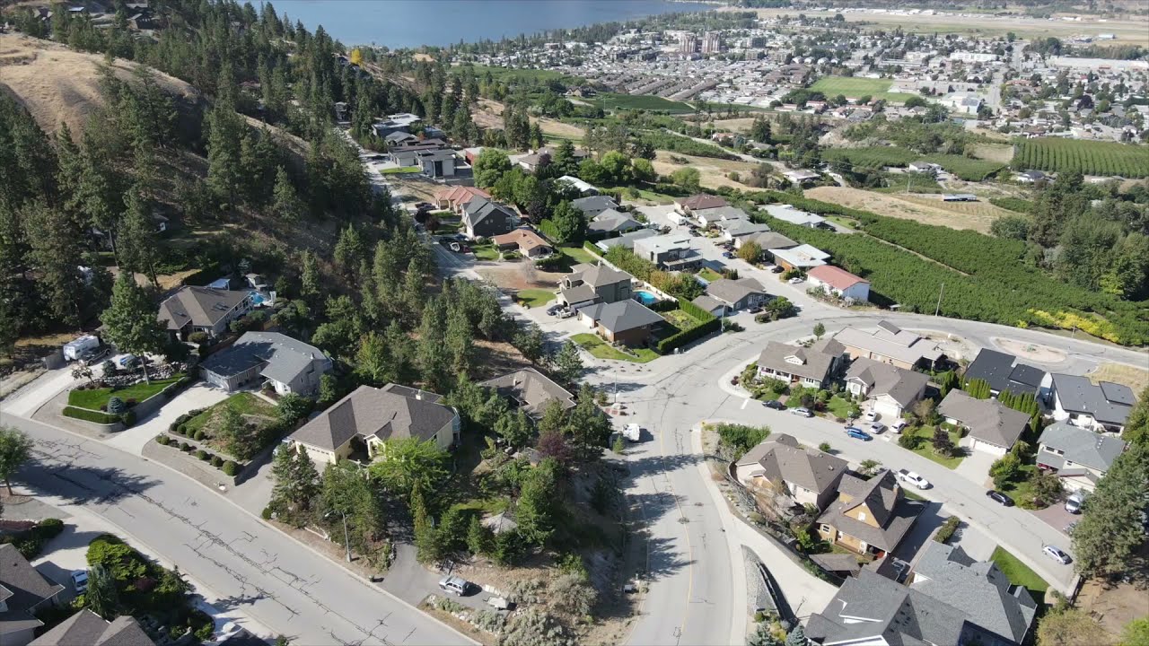 2800 Cedar Ave , Penticton BC  - Beautiful Estate Property