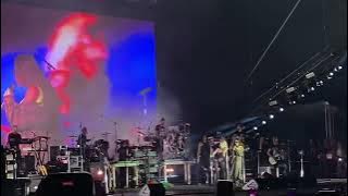 Miley Cyrus - Mother’s Daughter/ Boy’s Don’t Cry feat. Anitta / 4x4 Intro (LollapaloozaBrasil)