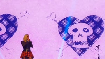 Avril Lavigne Girlfriend Live Berlin 15.4.2023 Verti Music Hall