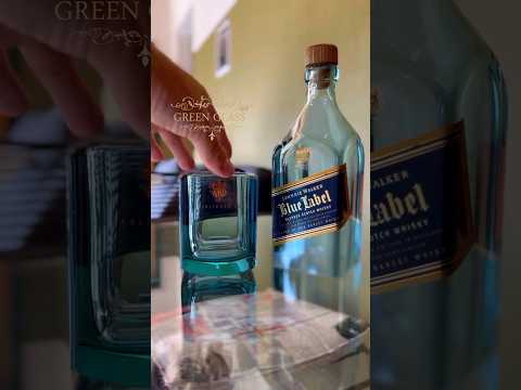 ジョニーウォーカーブルーのウィスキーガラスボトルのグラス🥃。 Lanchi Green Glass Crafts 🇦🇷 #DIY