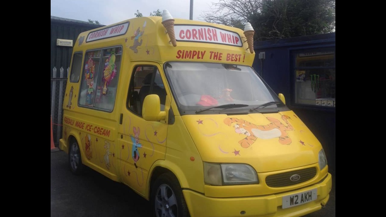 Cornish whip van playing teddy bears 