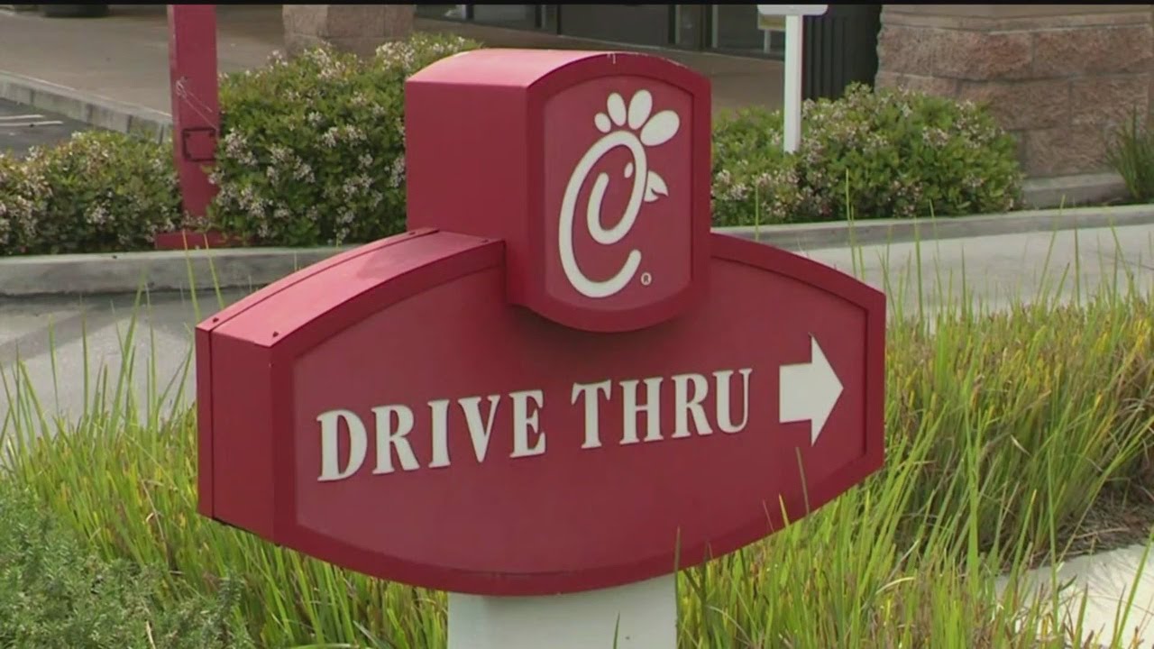 McDonald's, ChickFilA To Halt DineIn Service; Offer DriveThru