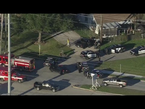 1 in custody after high-speed chase ends in NW Houston - YouTube