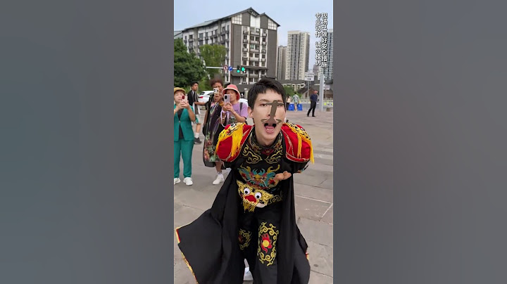 A young man born in the 2000s takes up the banner of inheriting intangible cultural heritage