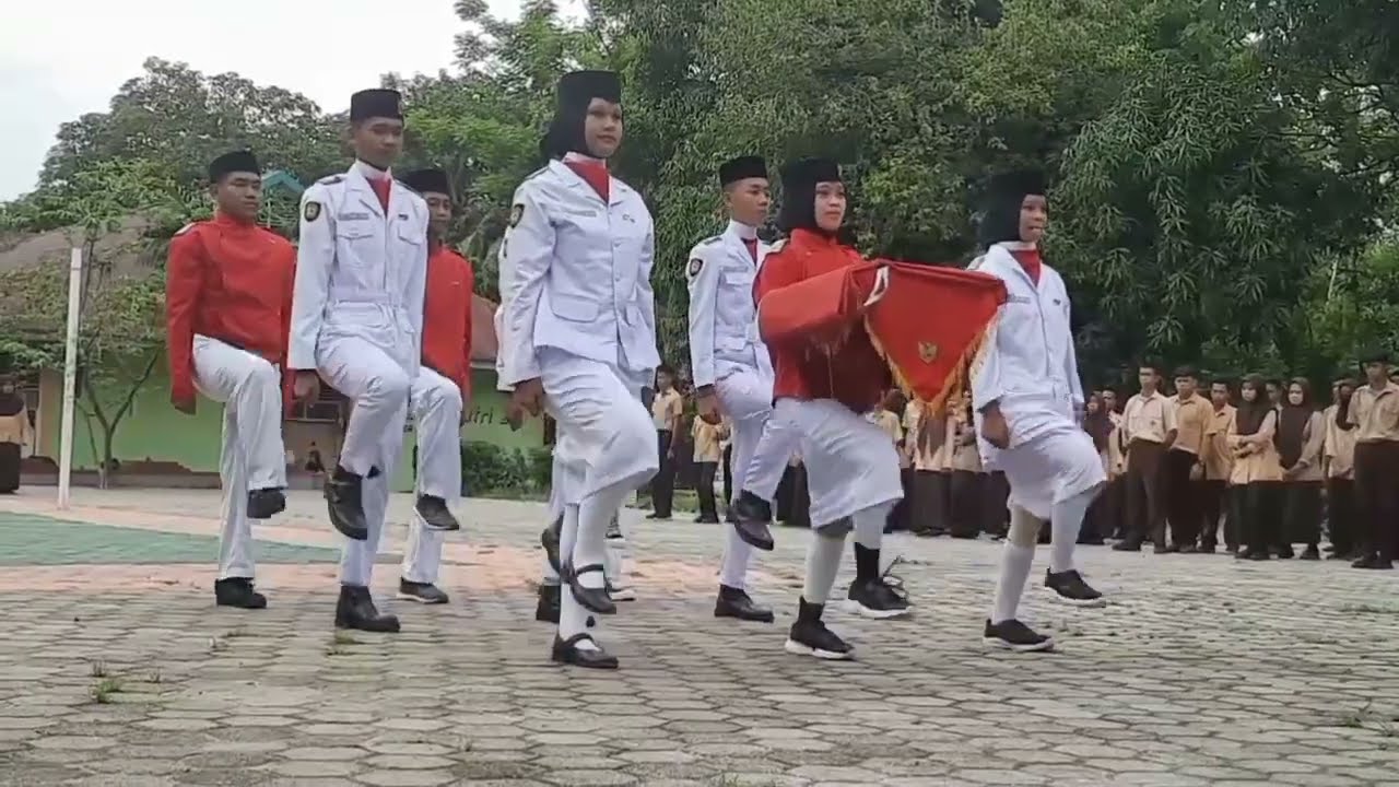 Keren,,,, ! Keunikan Formasi Pasukan 9 Paskibra MAN 2 Kota Parepare #paskibraka #trending 