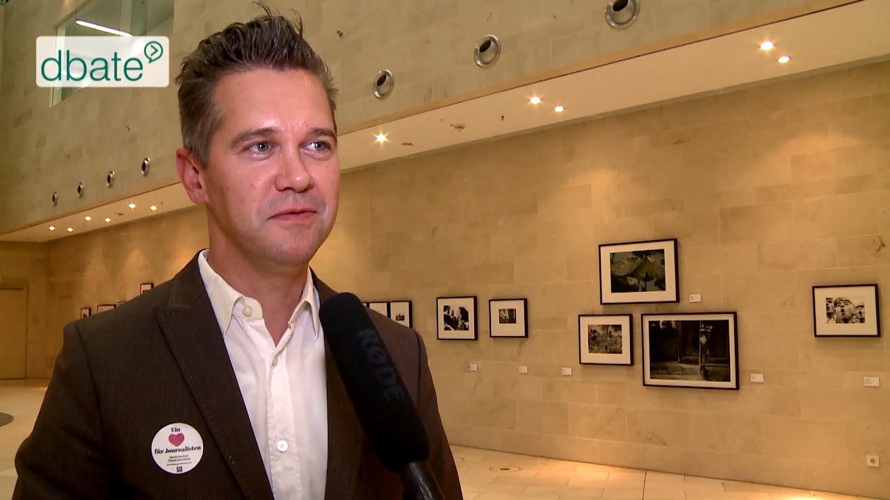 Stephan Weichert: "Wir stehen am Anfang der digitalen Revolution" (dbate.de)