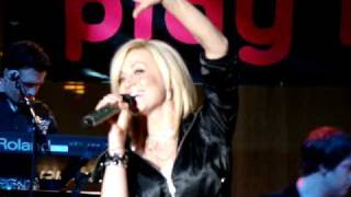 Watch Kellie Pickler Rocks Instead Of Rice video