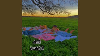 detik berdetak