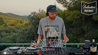 Download Lagu Stay True Sounds Vol.7 Preview - Mixed By Kid Fonque (Powered by Ballantine's) MP3 Download Lagu Stay True Sounds Vol.7 Preview - Mixed By Kid Fonque (Powered by Ballantine's) MP3