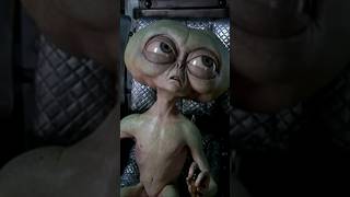 Download Lagu The Men in Black Alien That Still Looks Real Today MP3