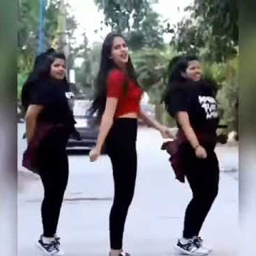 ||Pranjal Dahiya||Gadi fortuner🔥😍||Old Is Gold #gulabiqueen #Pranjal_Dahiya #shortsvideo #trending❤️