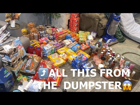 DUMPSTER DIVIN// WE SCORED OVER $700 WORTH OF STUFF FROM THE BBW DUMPSTER💃🏻PLUS ALL THESE COOKIES😱