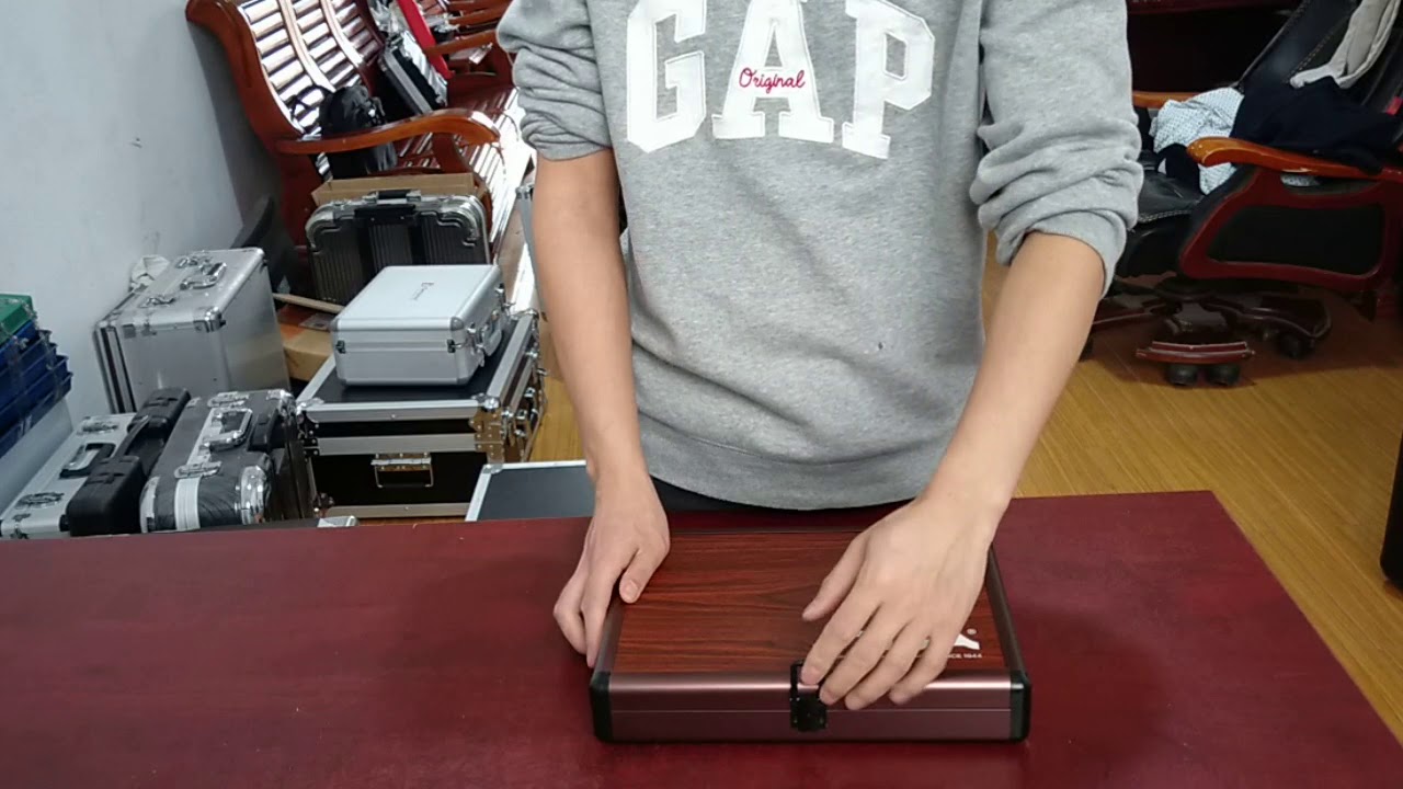 Aluminum Table Tennis Racket case YouTube