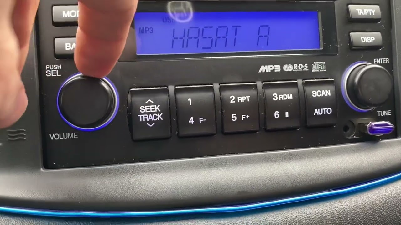 Hyundai Accent Era orjinal teyipteki usbdeki bazı şarkıları çalmama