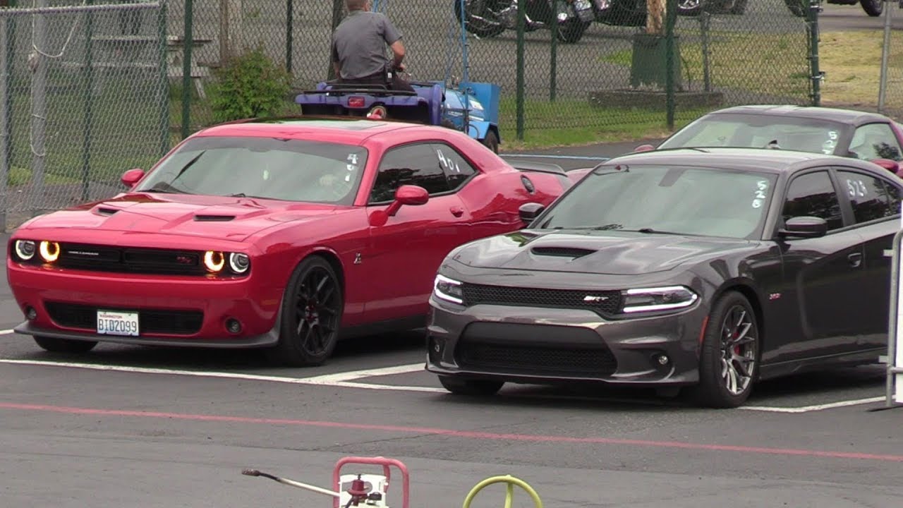 Charger SRT vs Challenger Scat Pack   drag race