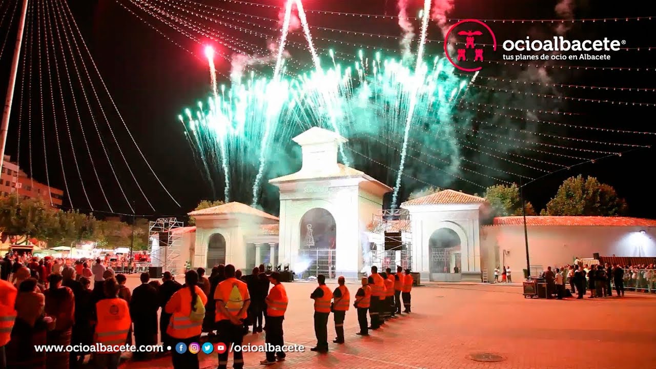 Feria de Albacete 2013, Apertura de la Puerta de Hierros, fuegos artificiales. Albacete