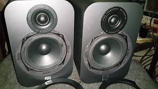 q acoustics 3020 graphite