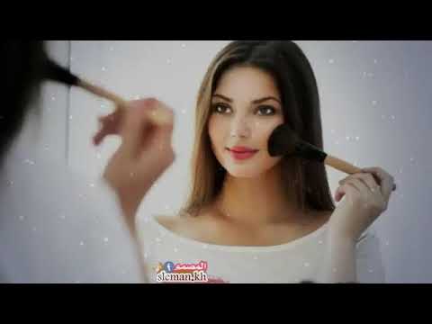 دعتني لغرفه المكيا ج تمتع بزينتها