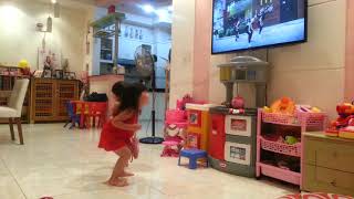 Lets Dance Twerk It Like Miley. August 2015