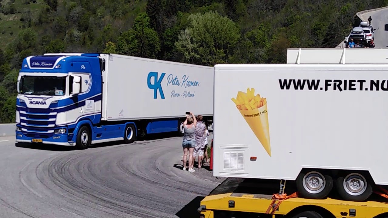 Vrachtwagenkonvooi Alpe D’HuZes 2019