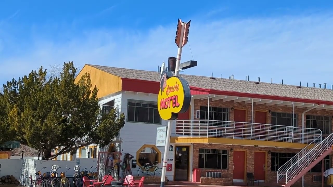 Apache Motel