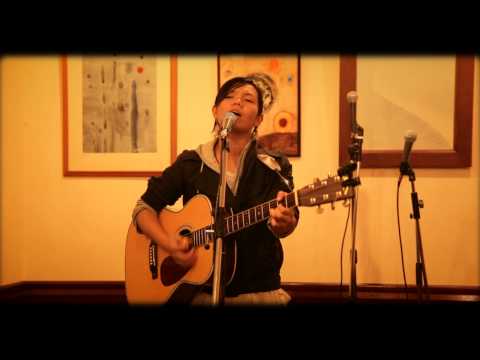 瀬戸口恵　"歩いてゆこう" ライブ @イベントカフェ　アルマ