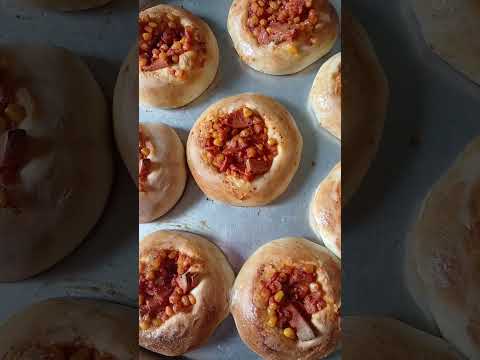 Bolmısırlı Mini Pizza #food #tarif #cooking #pratikyemekler #minipizza#mısırlı#taşfırın