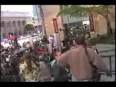 AMERICAN IDOL RED CARPET 2004 JENNIFER LOVE GIMME ...