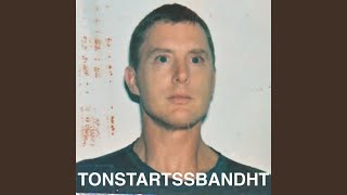 Video thumbnail of "Tonstartssbandht - 5ft7"