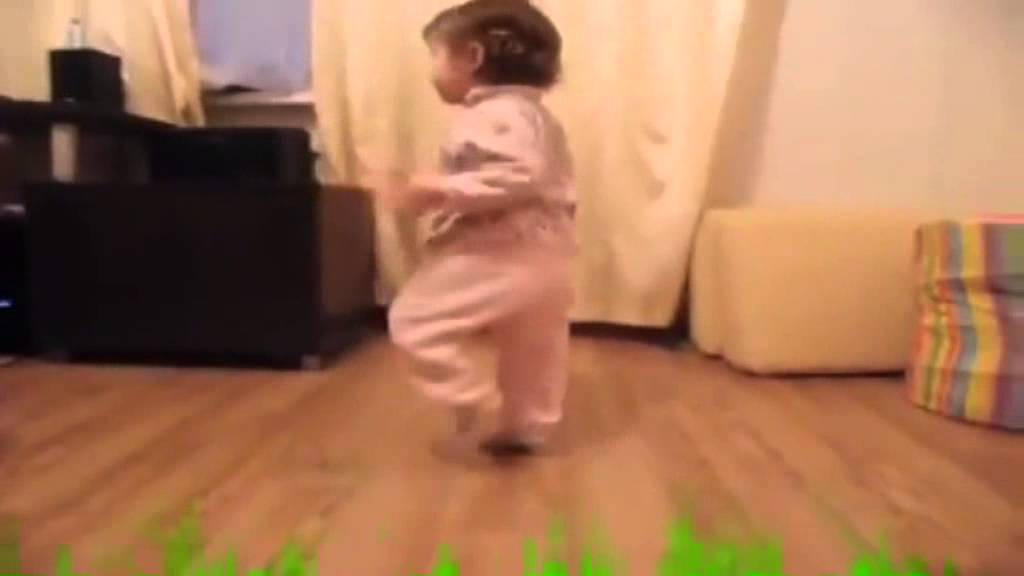 FUNNY BABIES DANSE деточка танцует YouTube