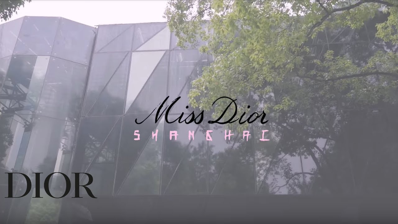 Miss Dior – Love N'Roses Exhibition Shanghai Unboxing