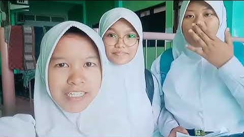 Tugas Informatika IX-2 | Membuat Vlog bertema Lingkungan Sekolah 