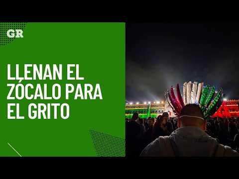Crowds fill the Zócalo for the Grito ceremony