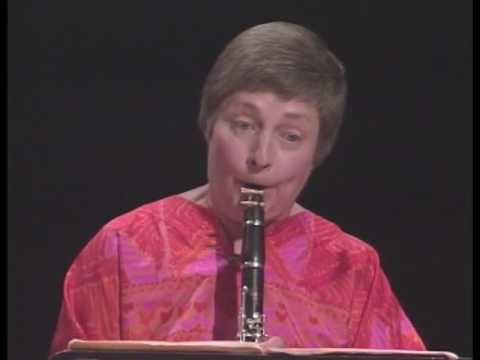 在 YouTube 上观看 Leslie Bassett - Trio (1980) - The Verdehr Trio