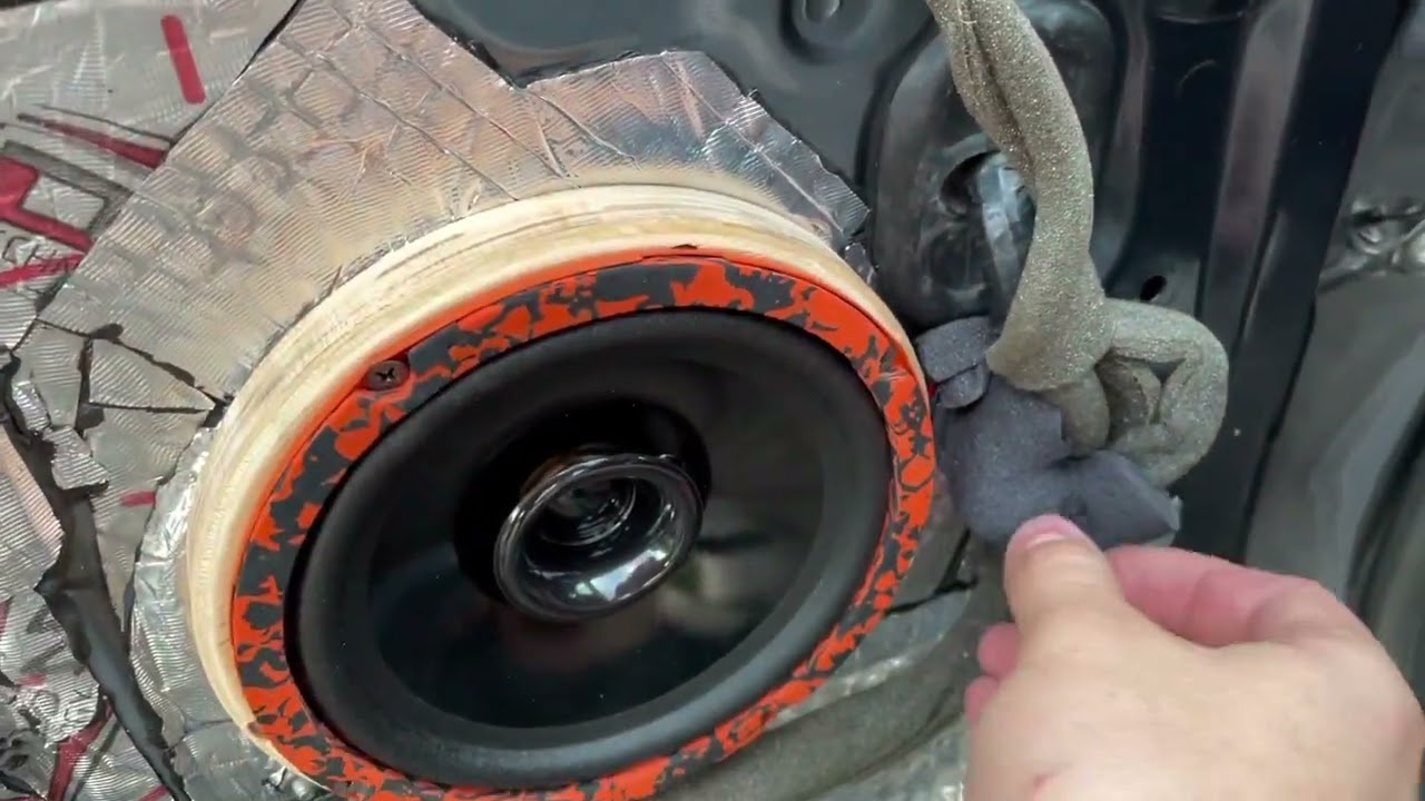 Замена штатных динамиков в Renault Fluence на DL Audio Gryphon Lite 165