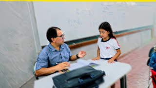 Niña Llegaba tarde a su escuela y su maestro lloró al saber la razón