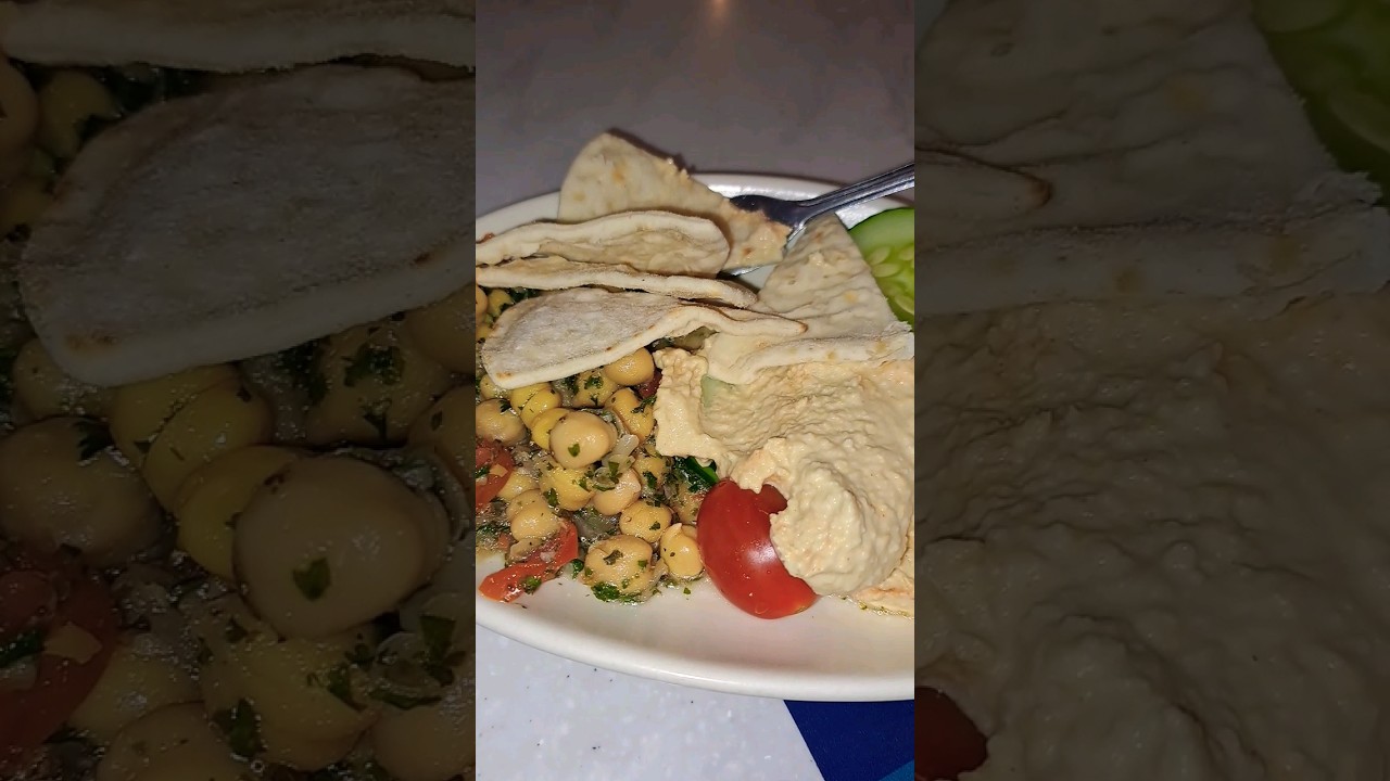 Vegan Food Options At The Club MCO Lounge Orlando Airport Terminal B In Florida