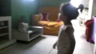 Cibele Dançando A Música Da Xuxa E Michel Teló