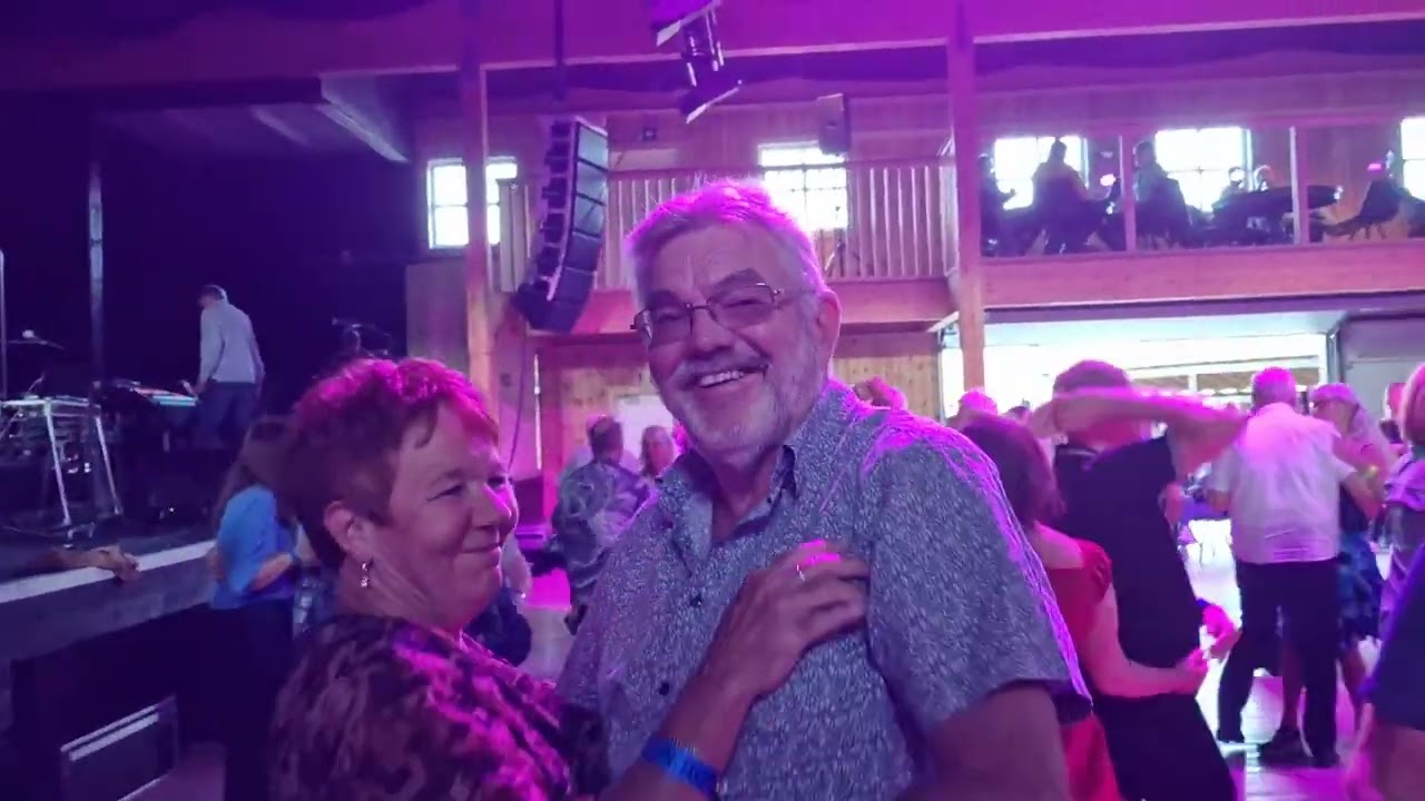 När syrenerna blommar med Matz Bladhs på Lavvotunet Dokka camping 19.5.23 Dansnytt