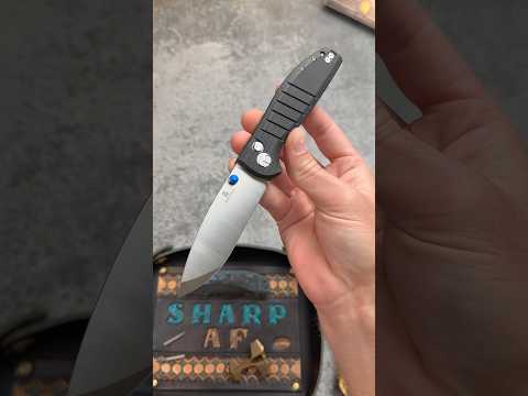 BESTECHMAN bringing the HEAT with their FIRST Button Lock KNIFE! 