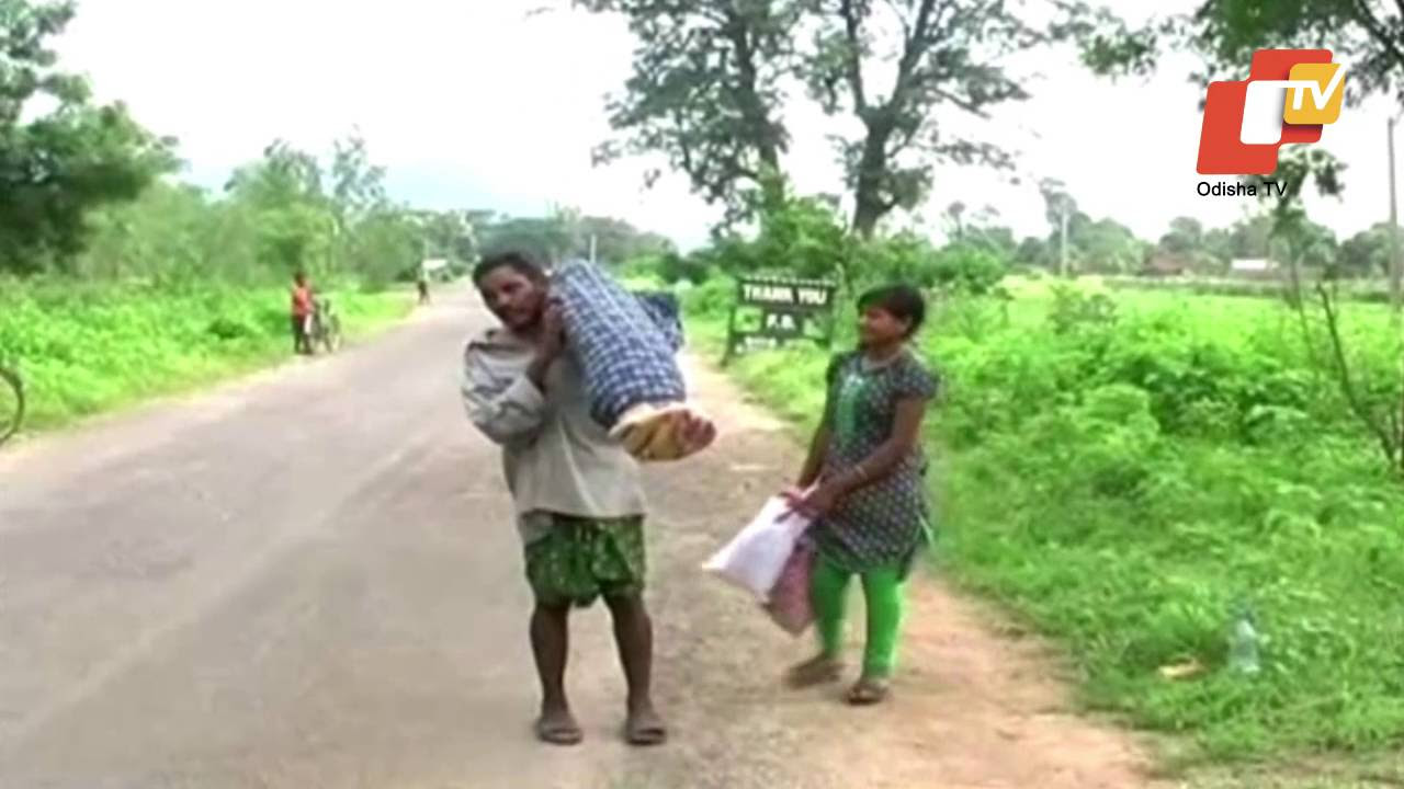 Man carries wife in Odishas Kalahandi district helplessly