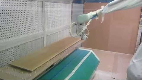 CMA Robot spraying adhesive