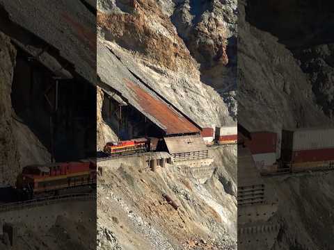 KCS LEADER THRU SLIDE SHEDS IN THE CANYON #youtubeshorts