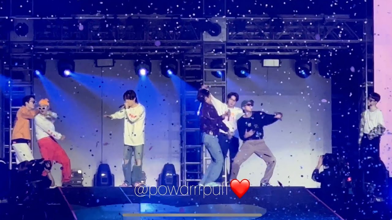 220408 - FANCAM - Home - BTS PTD Las Vegas - Day 1 @ Allegiant - 4K 직캠