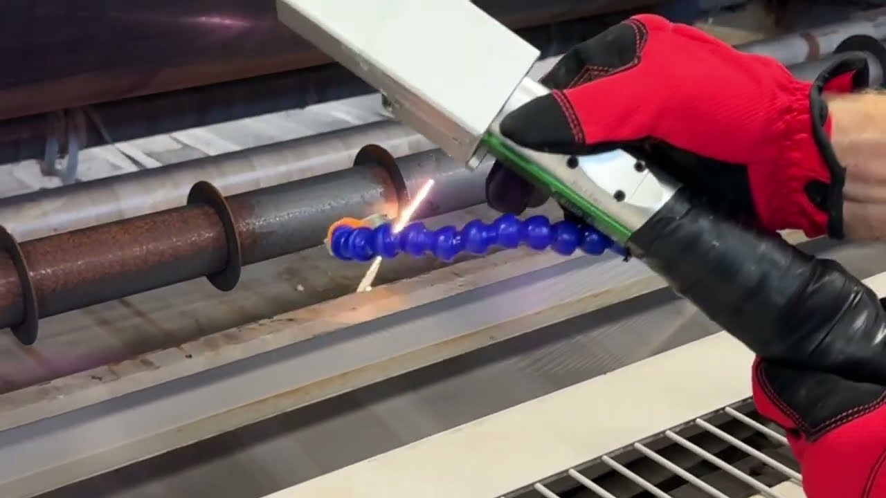 BesCutter 2000-Watt Laser Cleaning Solution for Rust Removal on a Segmented Industrial Roll